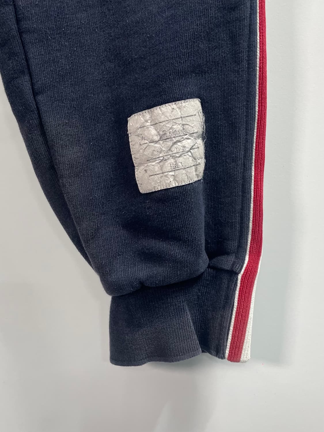 톰브라운 삼선 트레이닝 조거팬츠 (onp.32)   상품이미지3