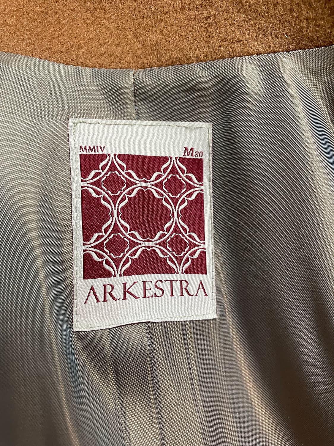 핏보우 아케스트라 승무 라이트브라운 코트 서울사이즈  상품이미지5