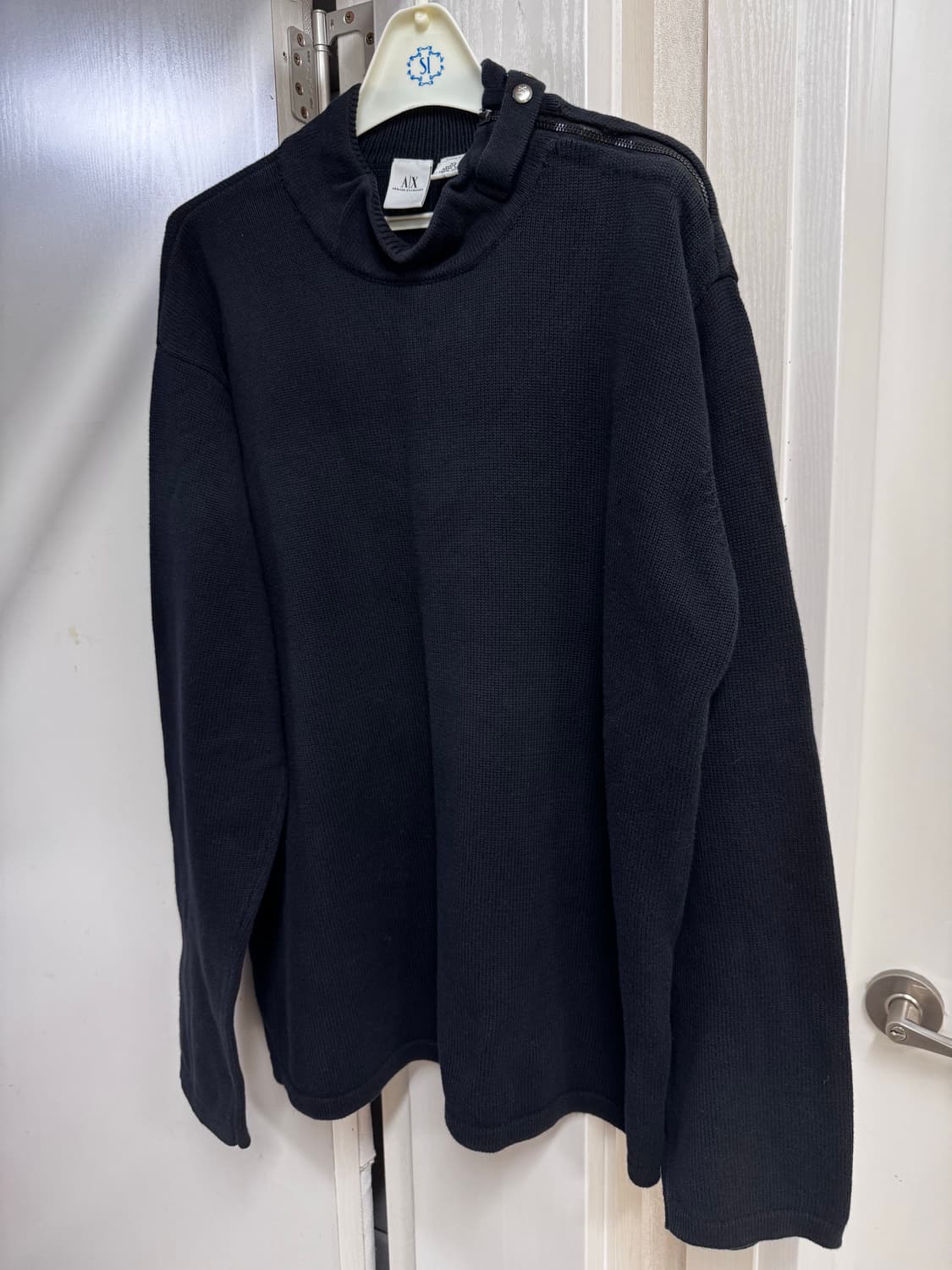 알마니 익스체인지 검정 니트 롱슬리브 상품이미지8