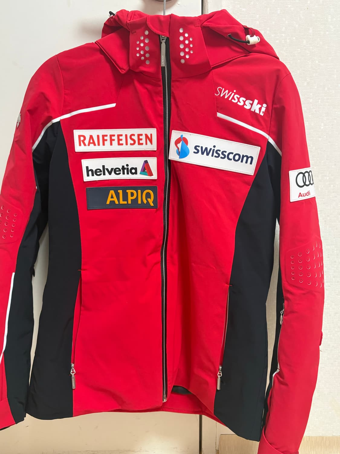 데상트 스위스 스키복 상품이미지1