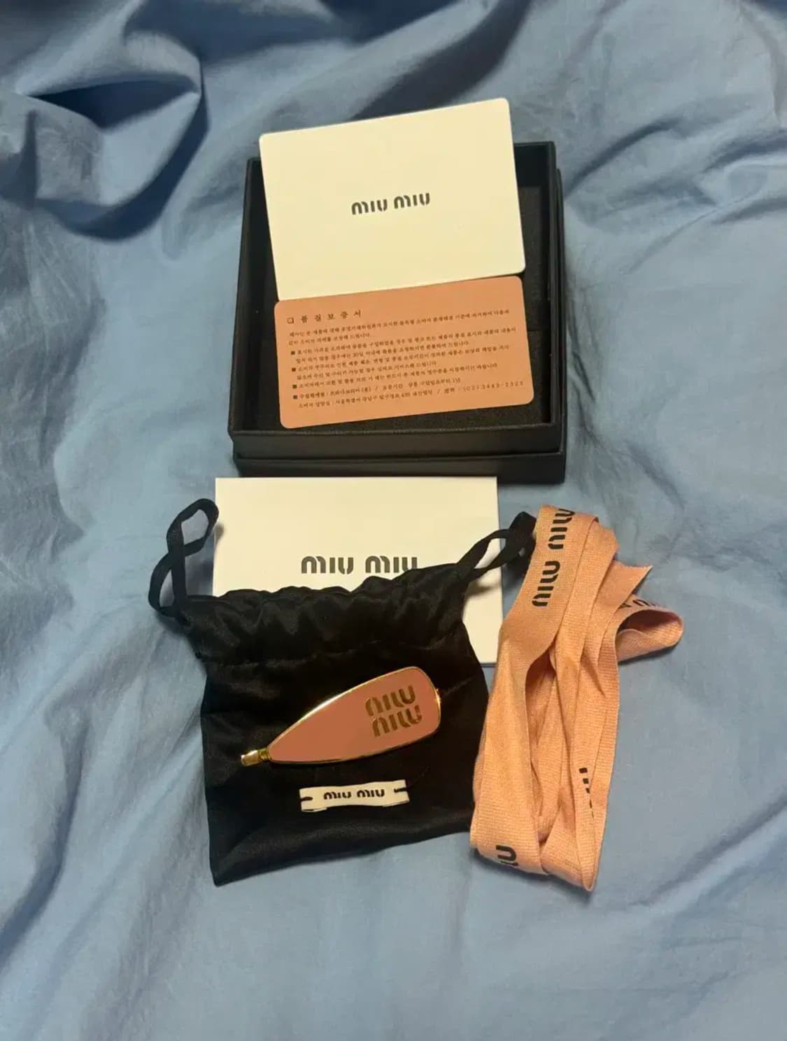 미우미우 핑크 헤어핀 (상자+더스트백) 상품이미지2