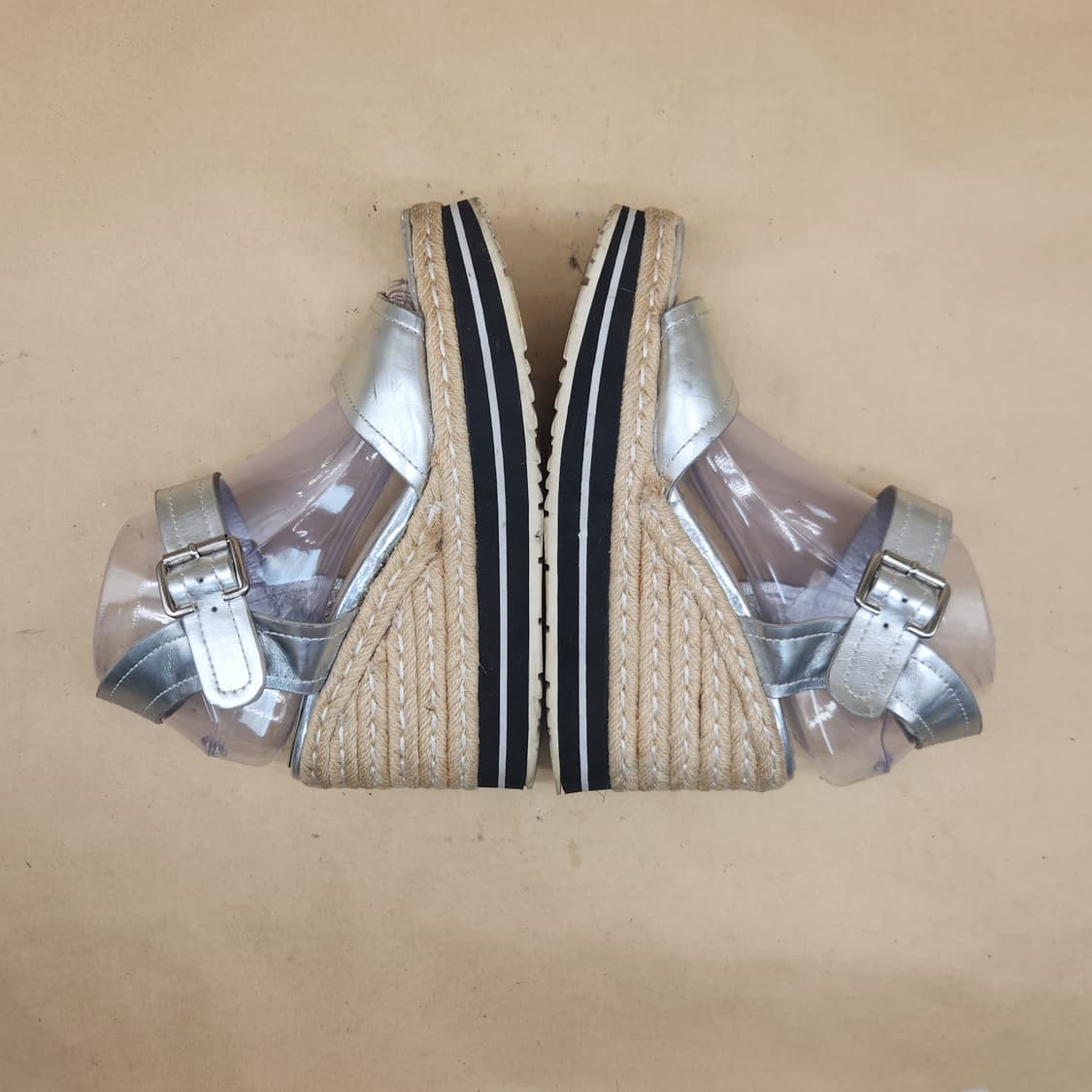 프라다 에스파듀샌들39 250 굽10 상품이미지5