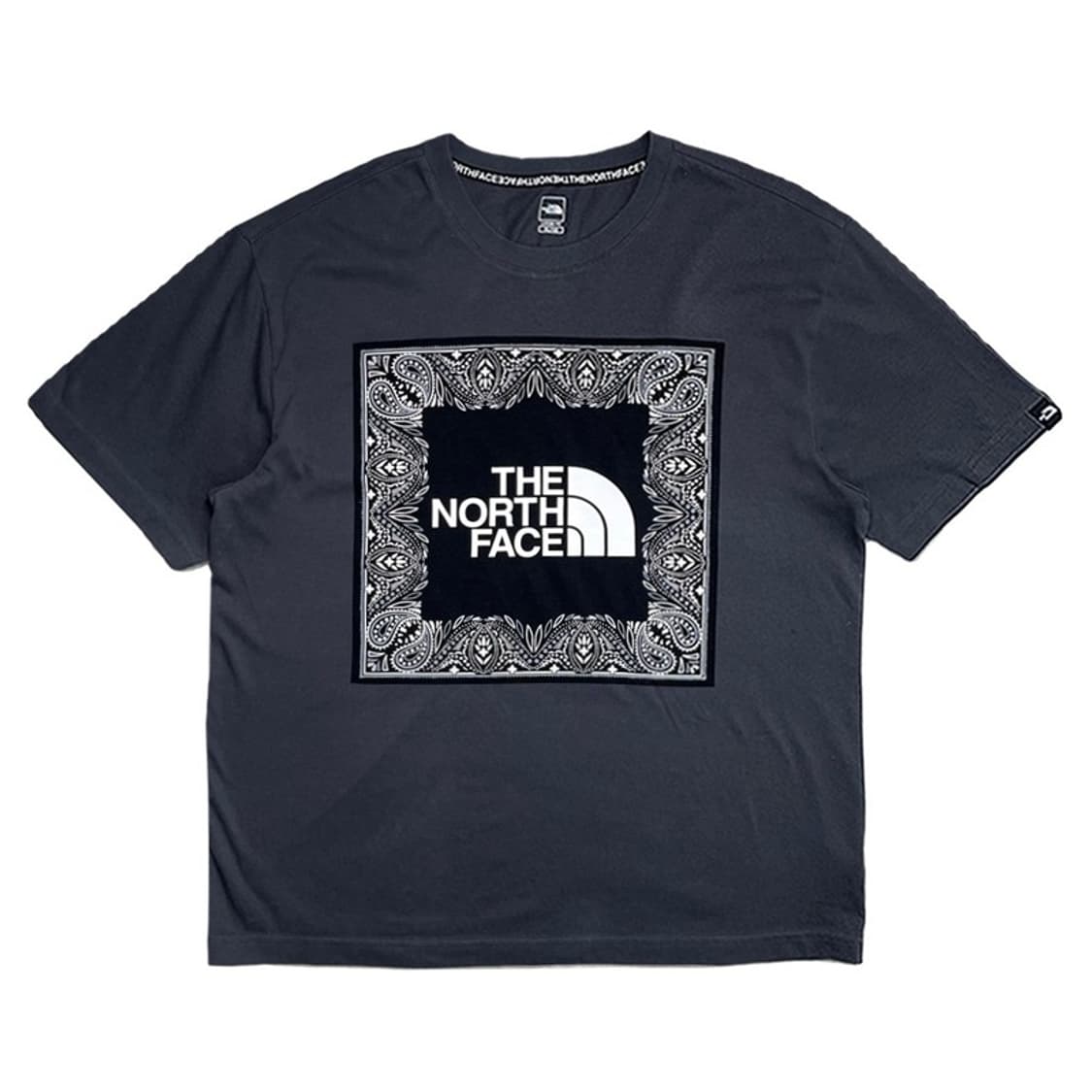  THE NORTH FACE 반다나 프린팅 티셔츠 그레이 105 상품이미지1