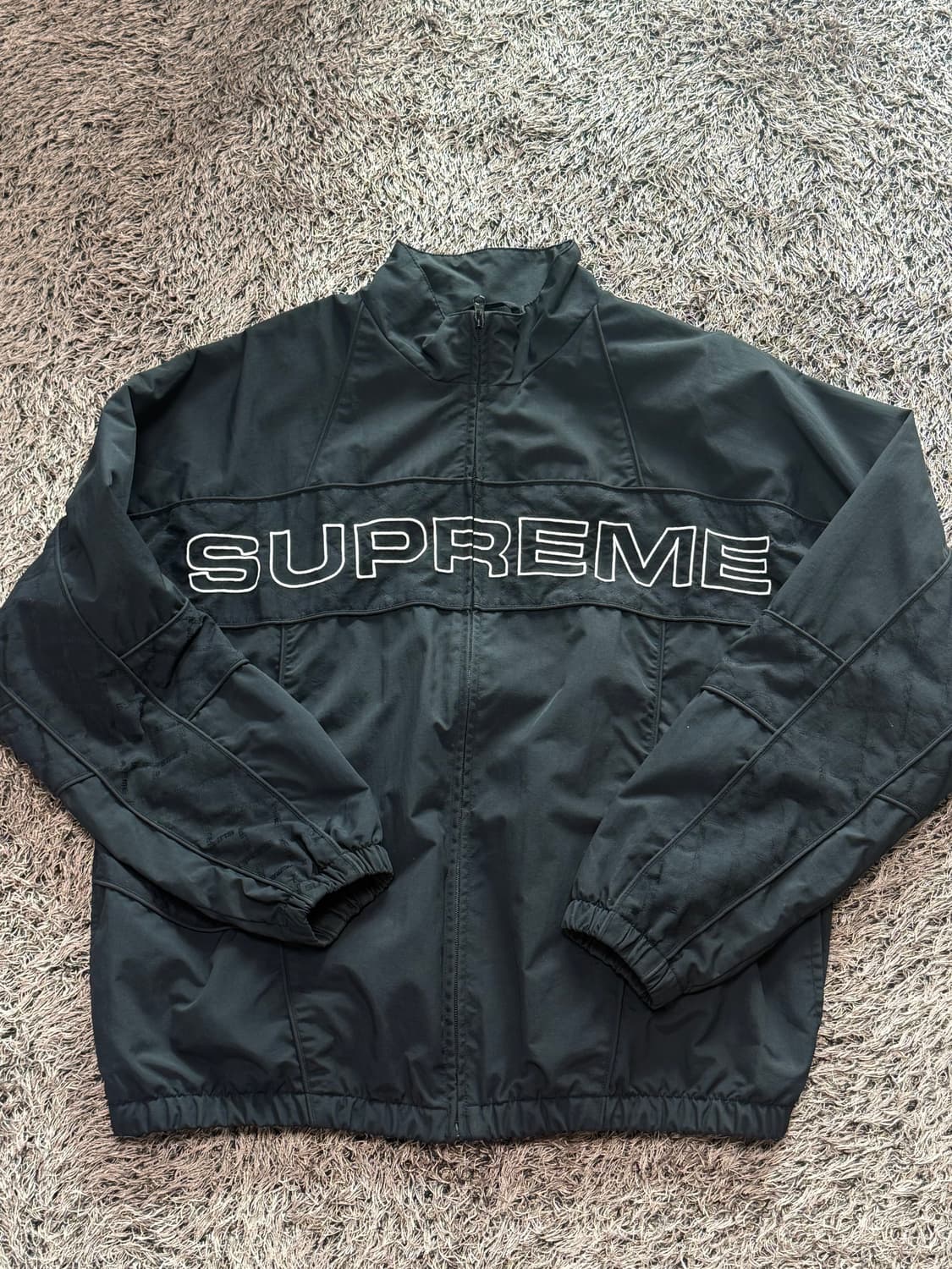 슈프림 바람막이 자켓 팝니다 상품이미지1