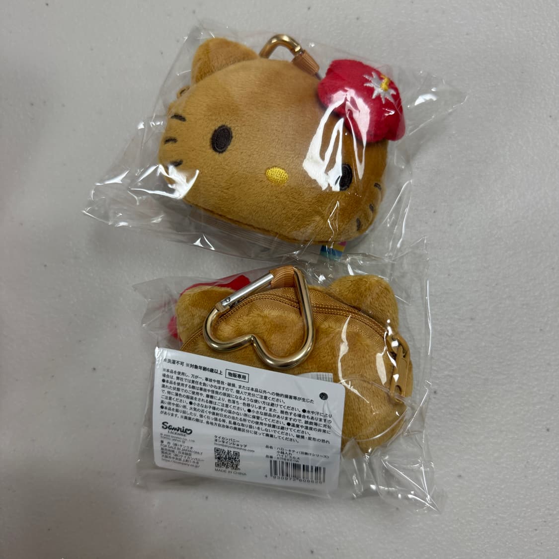 산리오 태닝헬로키티 카라비너 키링 상품이미지2