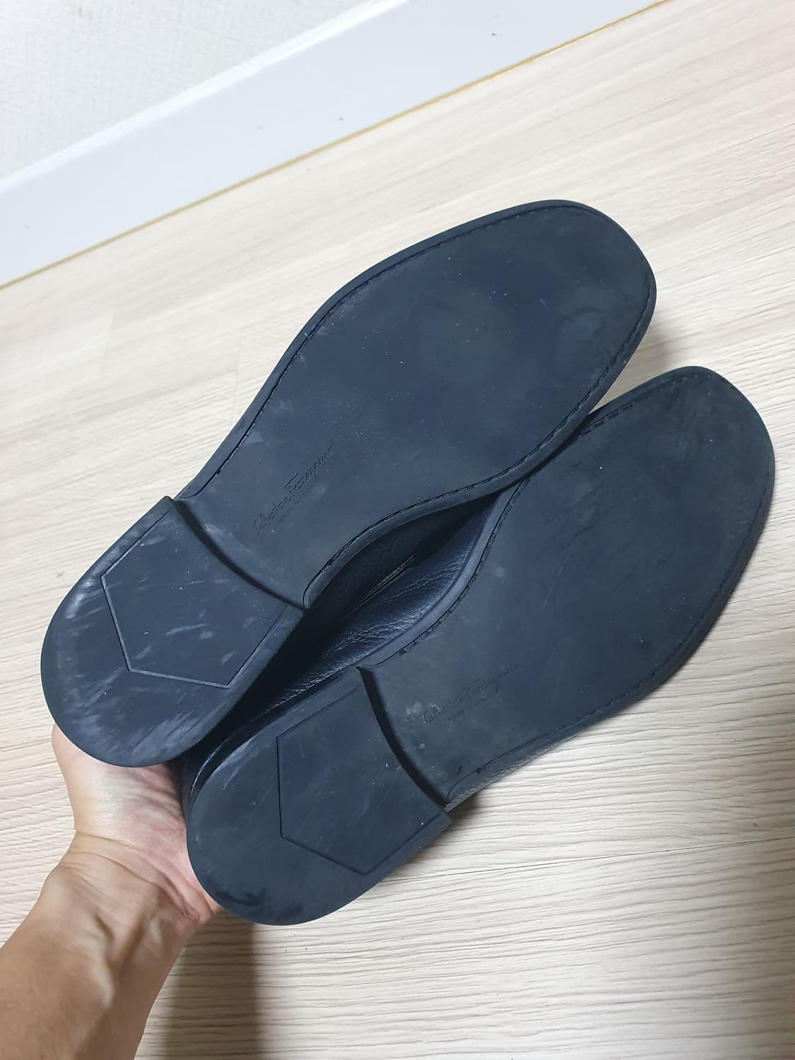 페라가모 간치니 로퍼 3E 270 상품이미지7
