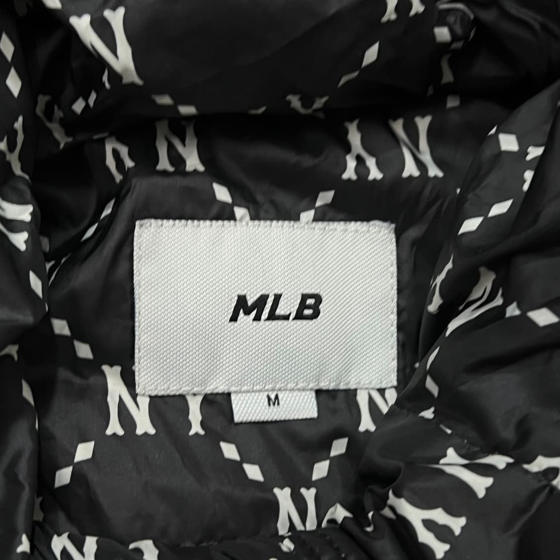 [95-100] MLB 양키즈 패딩 상품이미지3