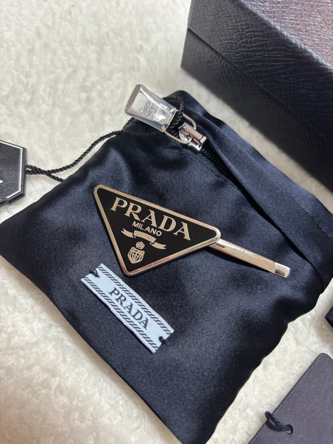 프라다 머리핀 블랙 (새상품) 상품이미지3