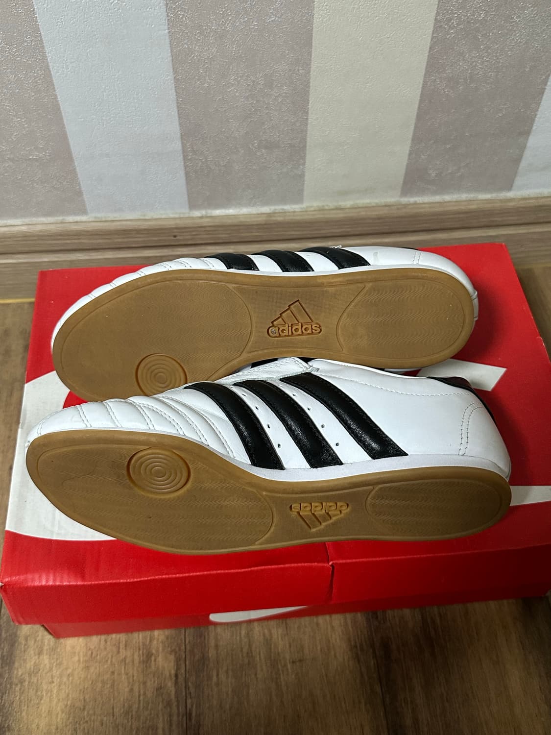  [제니착용] 아디다스 태권도 화이트 240 상품이미지3