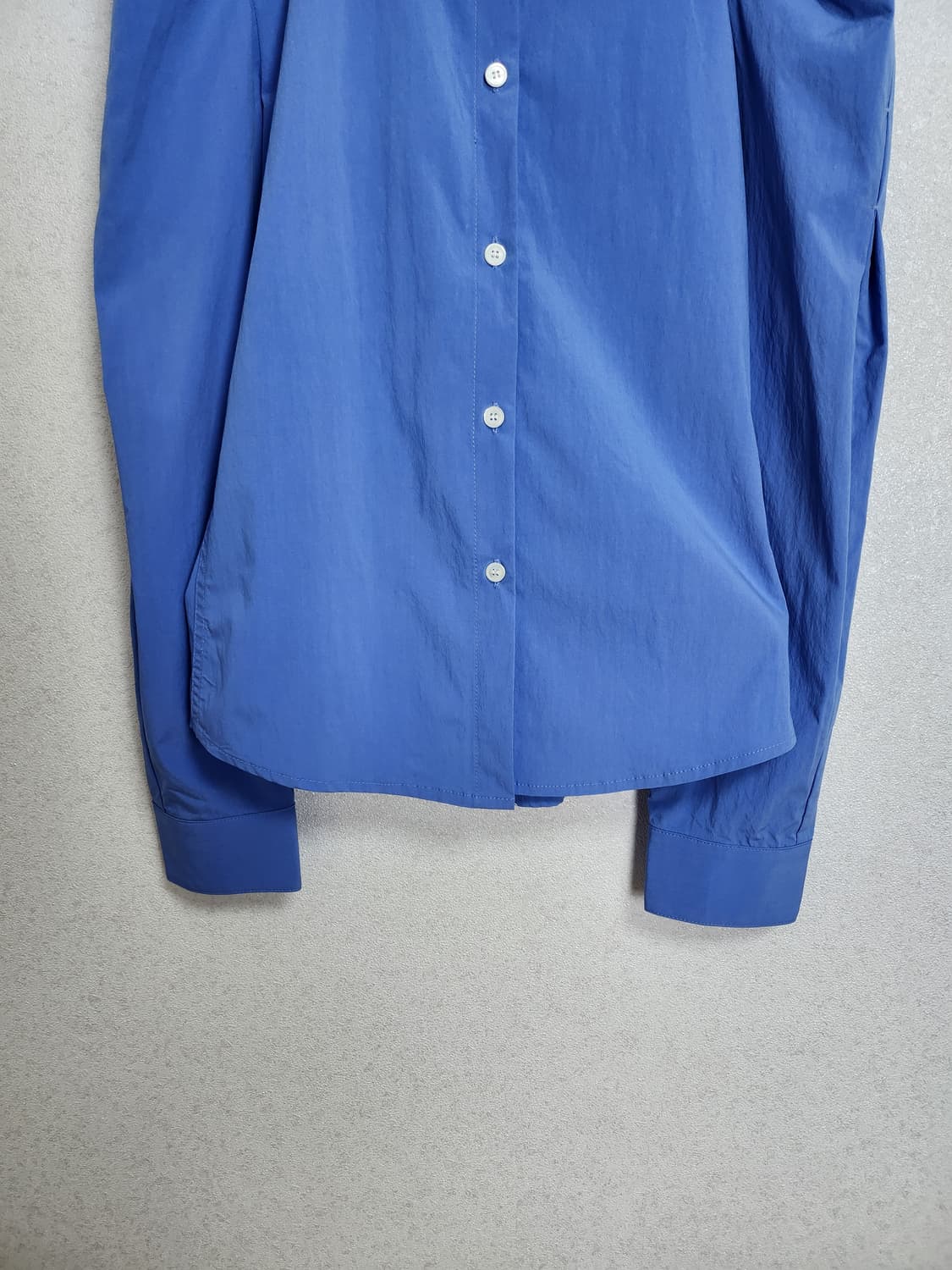 생긴스튜디오 퍼프소매 블라우스 55 66  상품이미지4