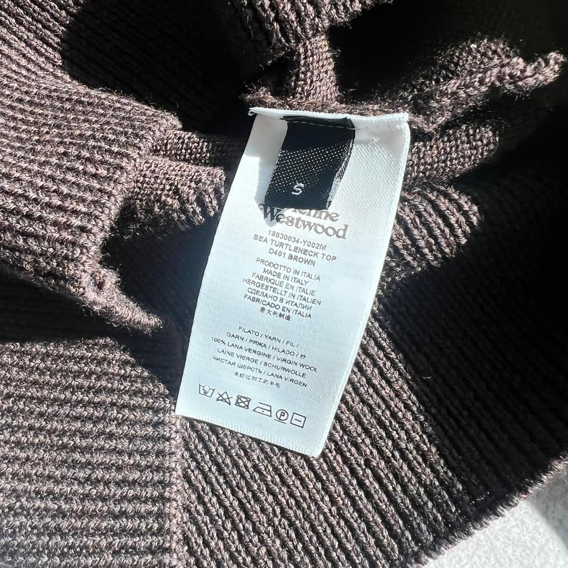 비비안웨스트우드 베아 터틀넥 반팔 니트 마이테레사 택째 새상품 상품이미지5
