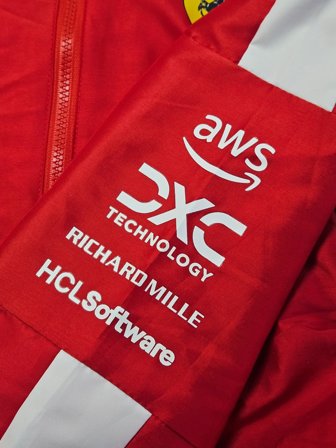 푸마 스쿠데리아 페라리 바람막이 판매합니다 상품이미지2