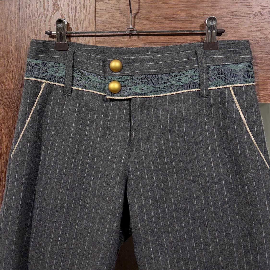 Axes femme 엑시즈팜 레이스 투버튼 울혼방 4부 팬츠 상품이미지7