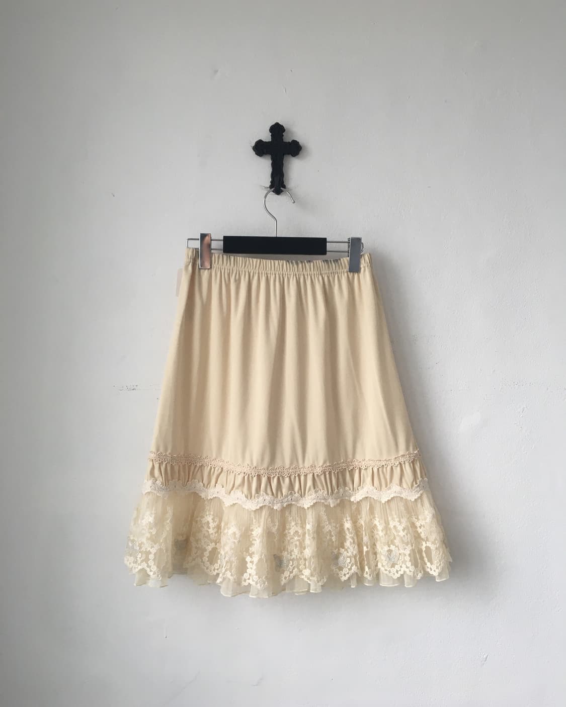 Lace point midi skirt 상품이미지2