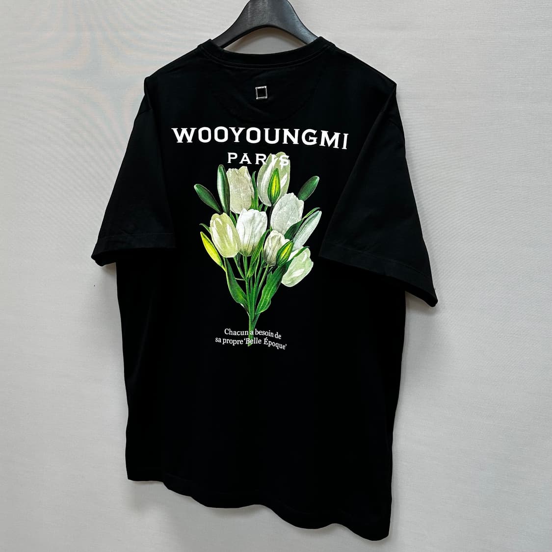 우영미 플라워 프린트 백로고 반팔티 (105) 상품이미지3