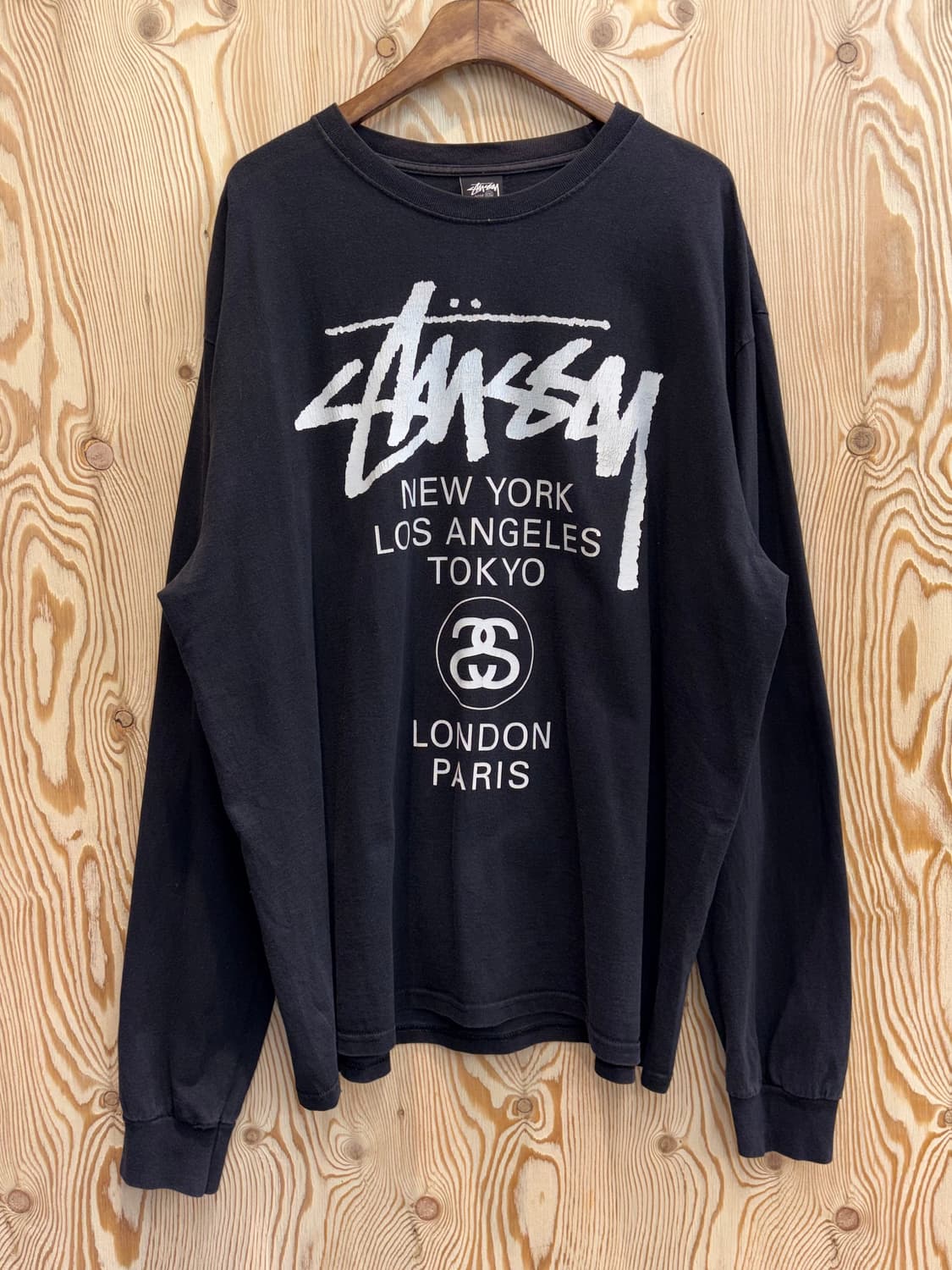 스투시 월드투어 롱슬리브 상품이미지1