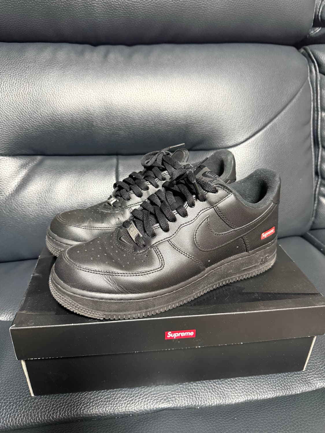 [260] 나이키 슈프림 에어포스1 로우 블랙 상품이미지2