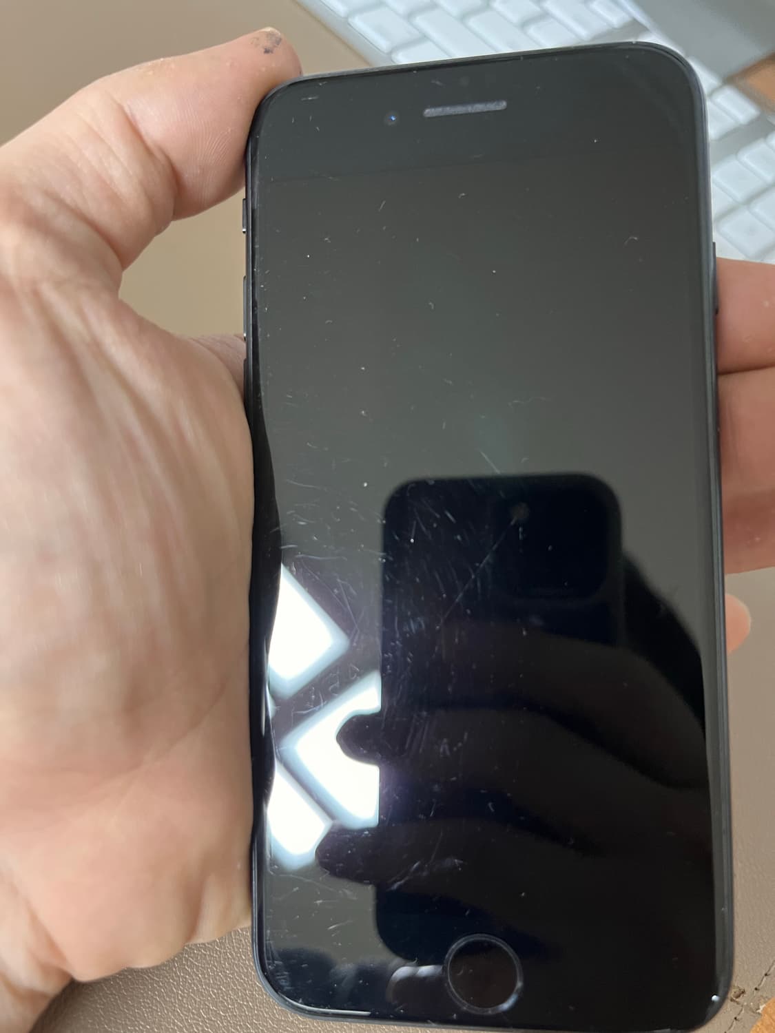 아이폰SE2 스페이스그레이 128GB 상품이미지7