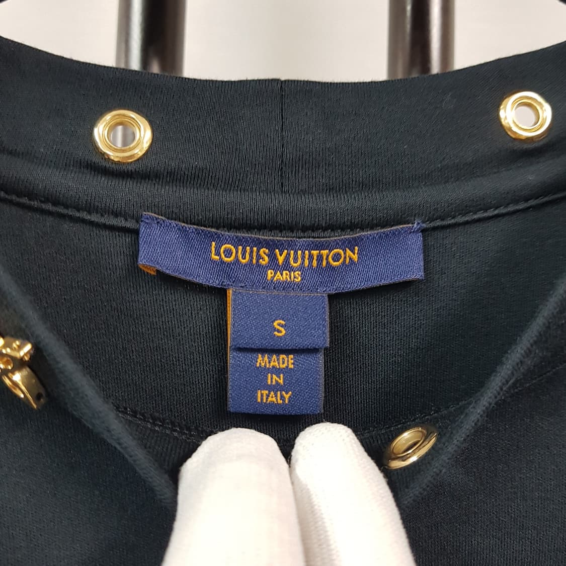 루이비통 여성 사이드 스트랩 티셔츠 1A4PFC 상품이미지10