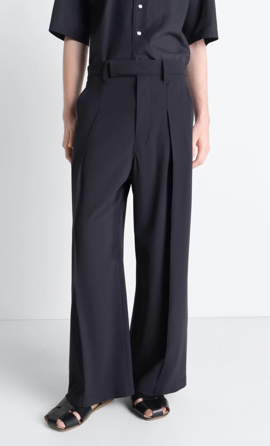 [새상품] 26SS 싱글 플리츠 팬츠 48 상품이미지1