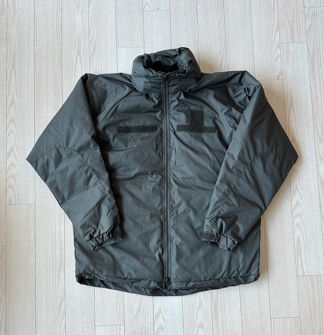 Taion x gloster level7 down jacket 상품이미지5