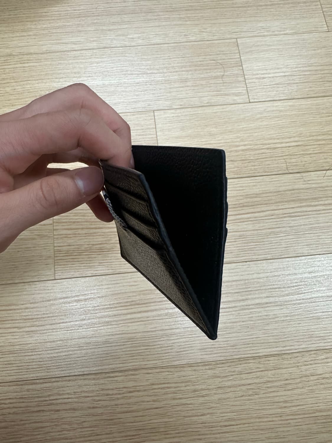 톰브라운 카드지갑 팔아요 상품이미지4