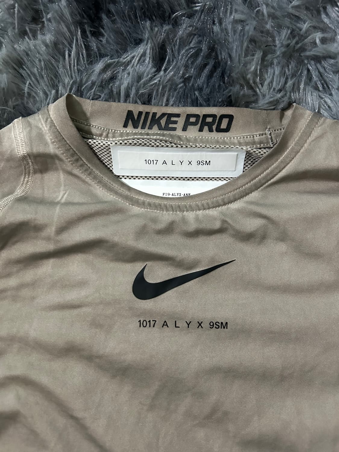 나이키 알릭스 프로 롱슬리브 nike alyx 상품이미지2