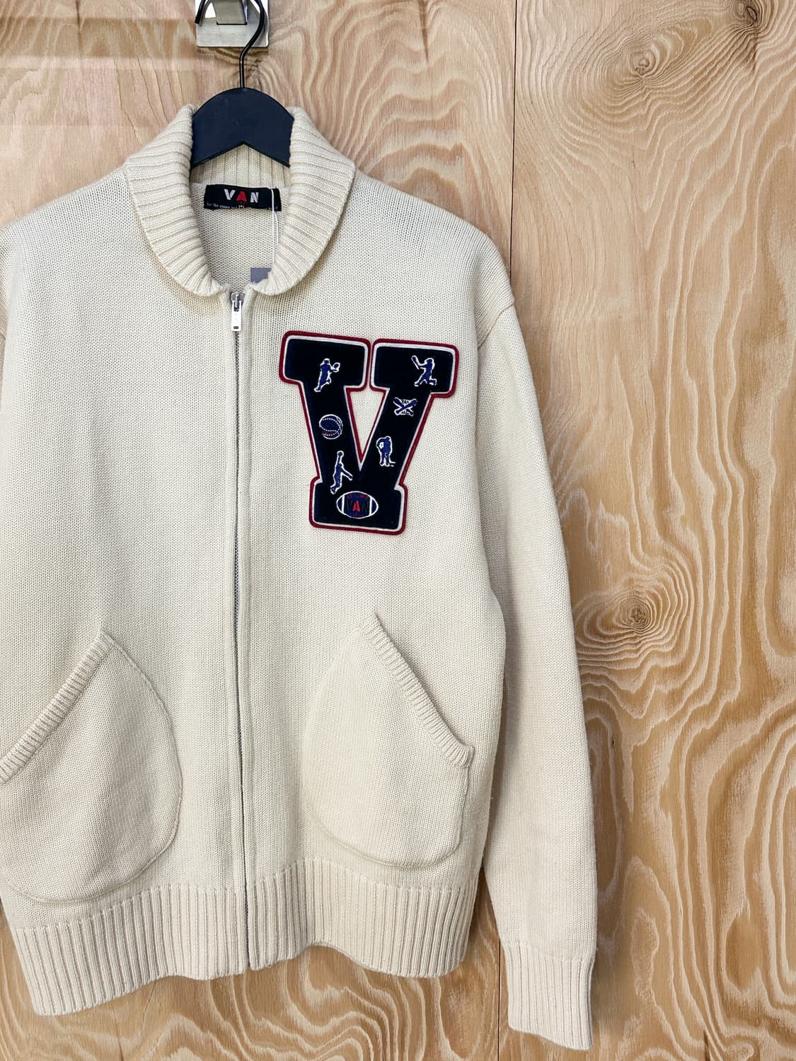 반작 스포츠 레터맨 집업 니트 상품이미지4