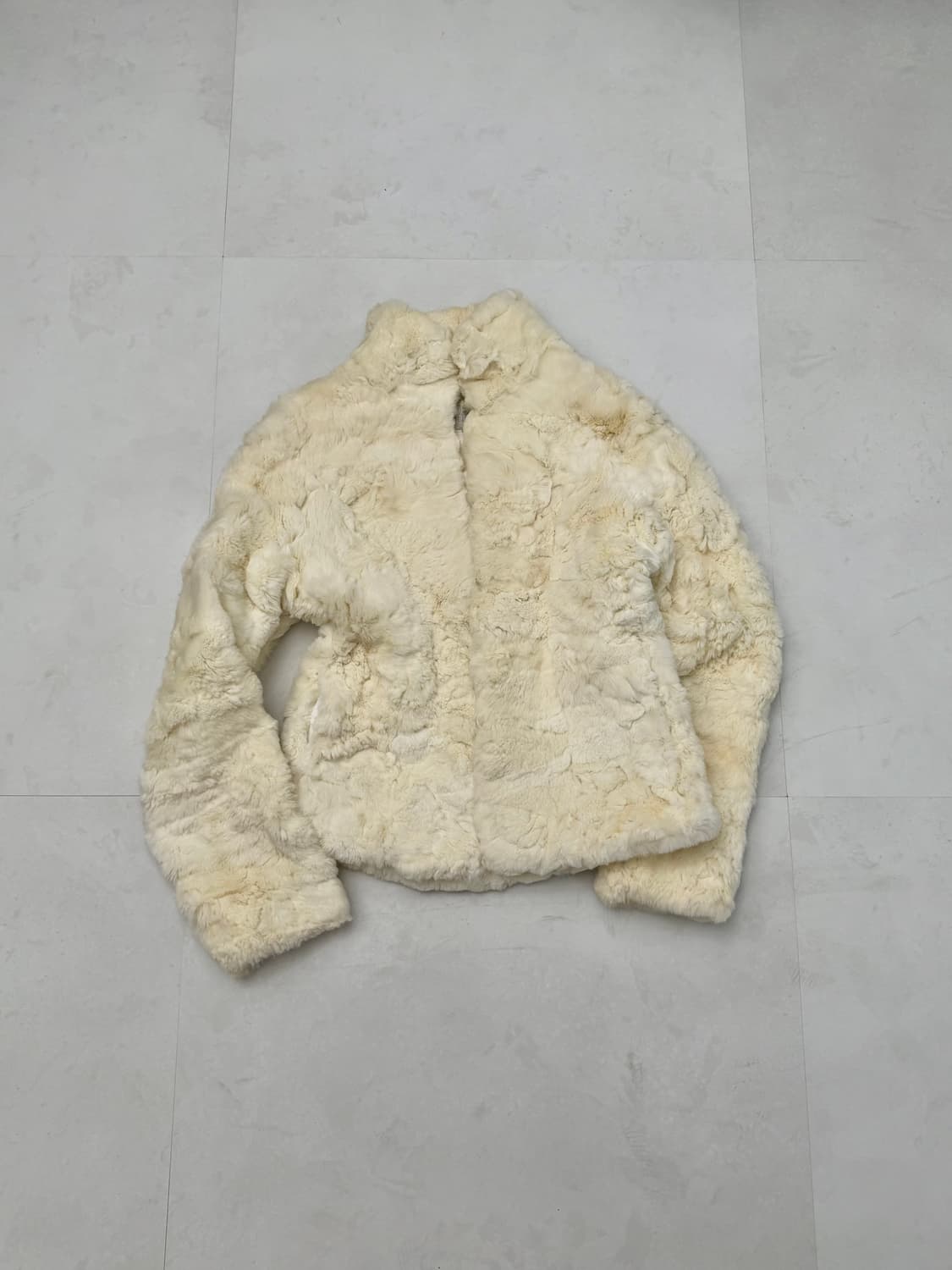 세실 맥비 아이보리 래빗퍼 자켓 상품이미지5