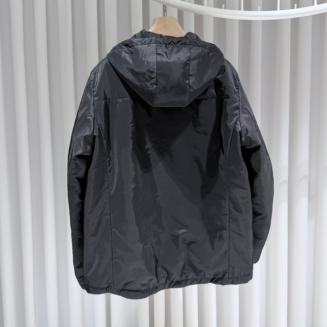 56 / 프라다 리나일론 리버시블 블랙 자켓 상품이미지4