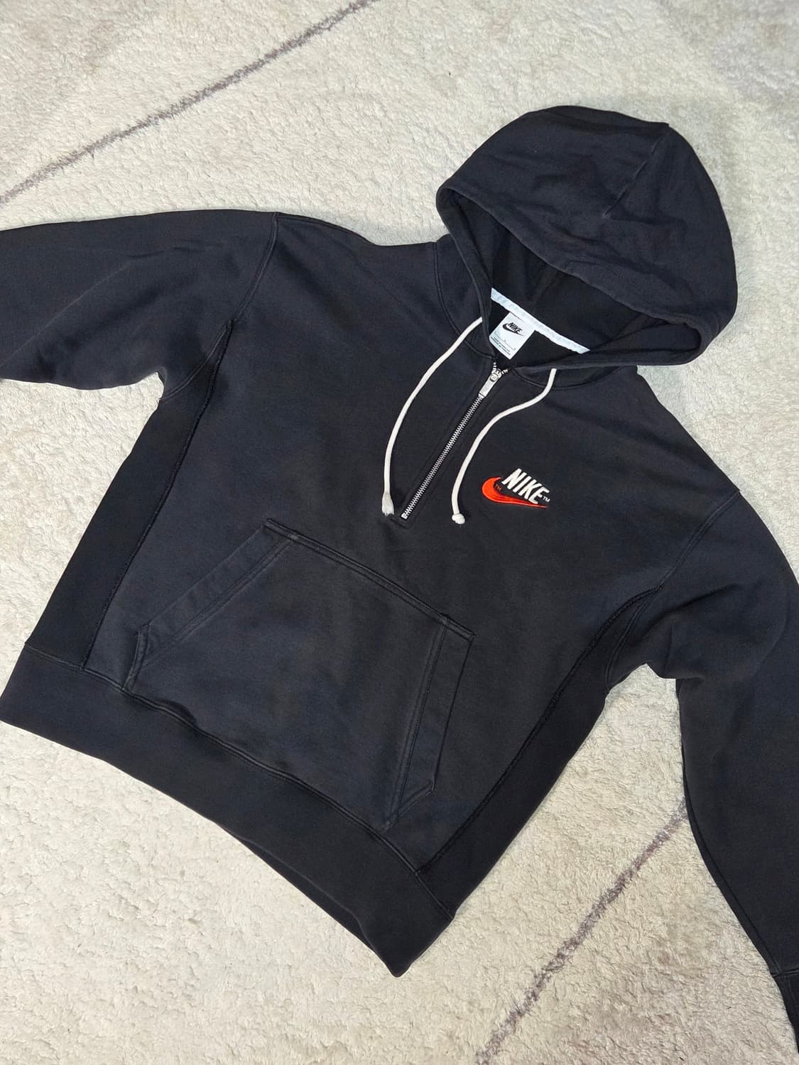 나이키(Nike) 레트로 로고 자수 하프집업 후드티 상품이미지1