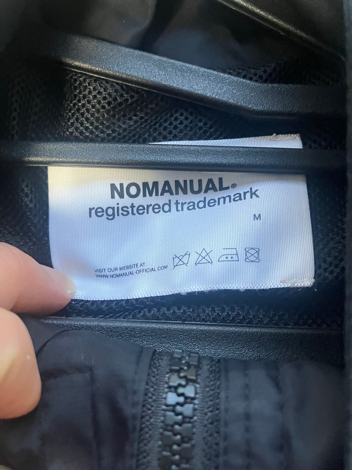 [급처] 노매뉴얼 바람막이 상품이미지2