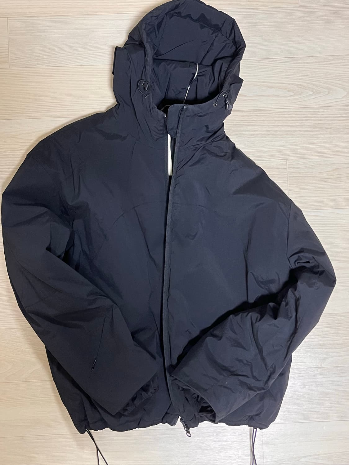 아르반 라이트 쉘 패디드 자켓 블랙 2사이즈 상품이미지1