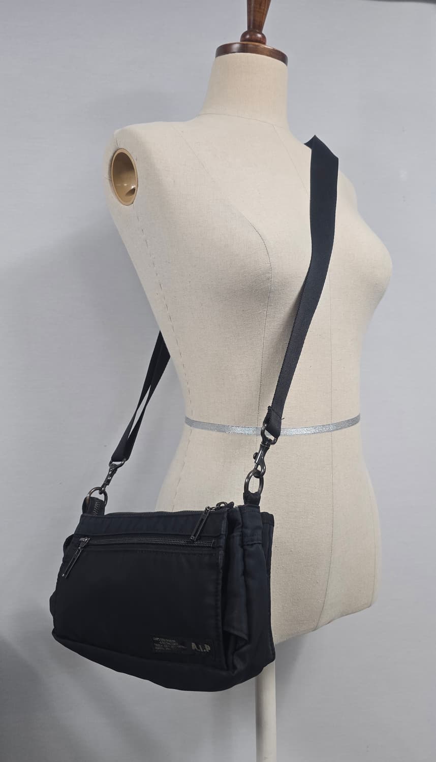 A.I.P 레더 콤비 크로스백 상품이미지5