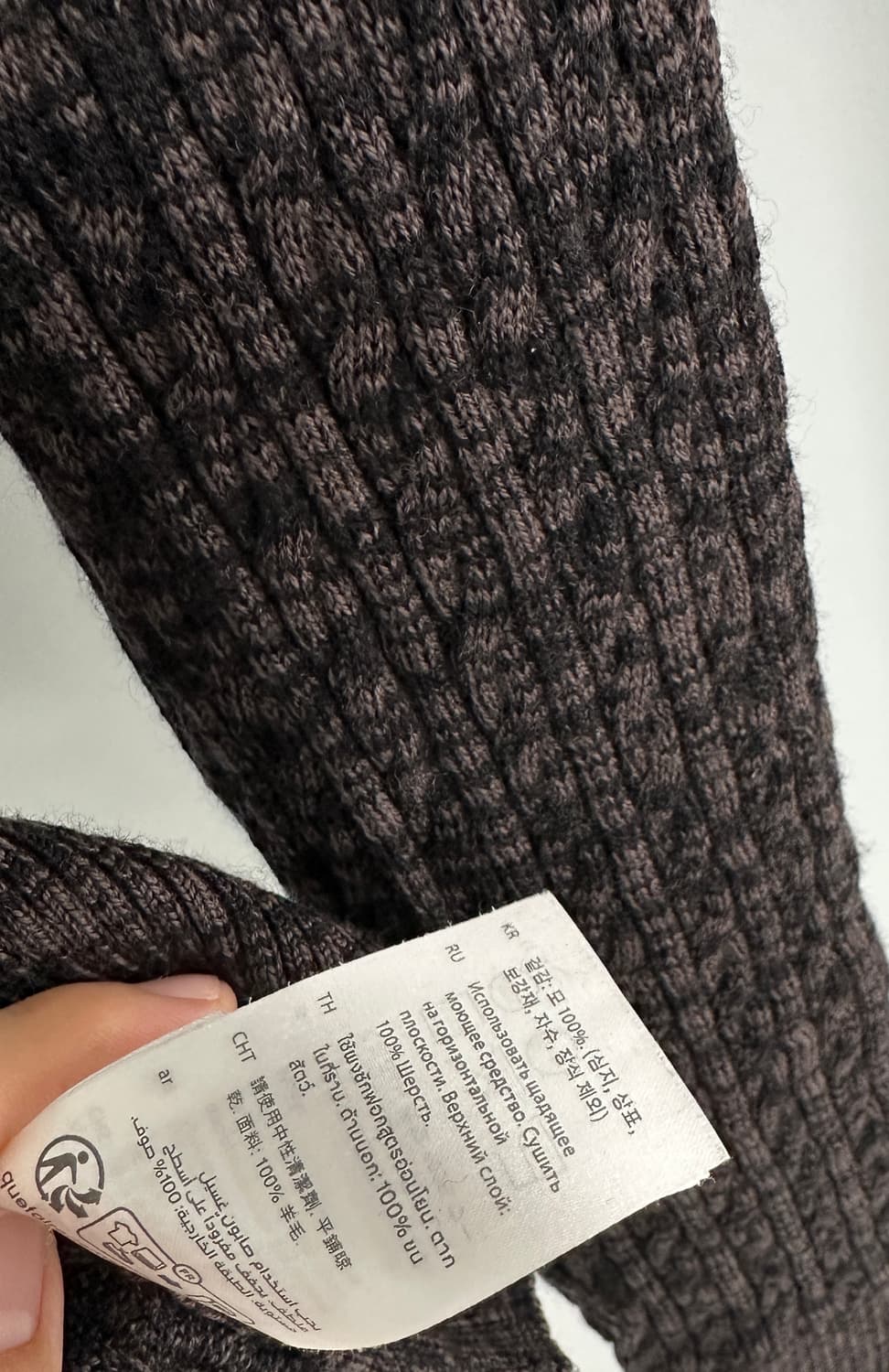 [코스/ COS] 남성 하이넥 니트 상품이미지8