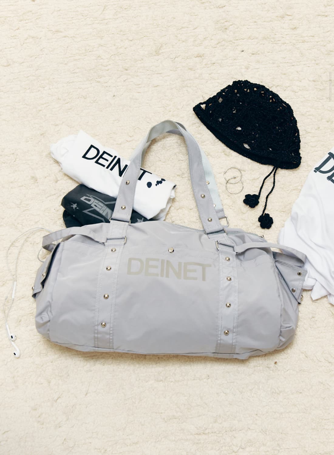 다이닛 가방 DEINET LOGO DUFFLE BAG IN GREY 상품이미지3