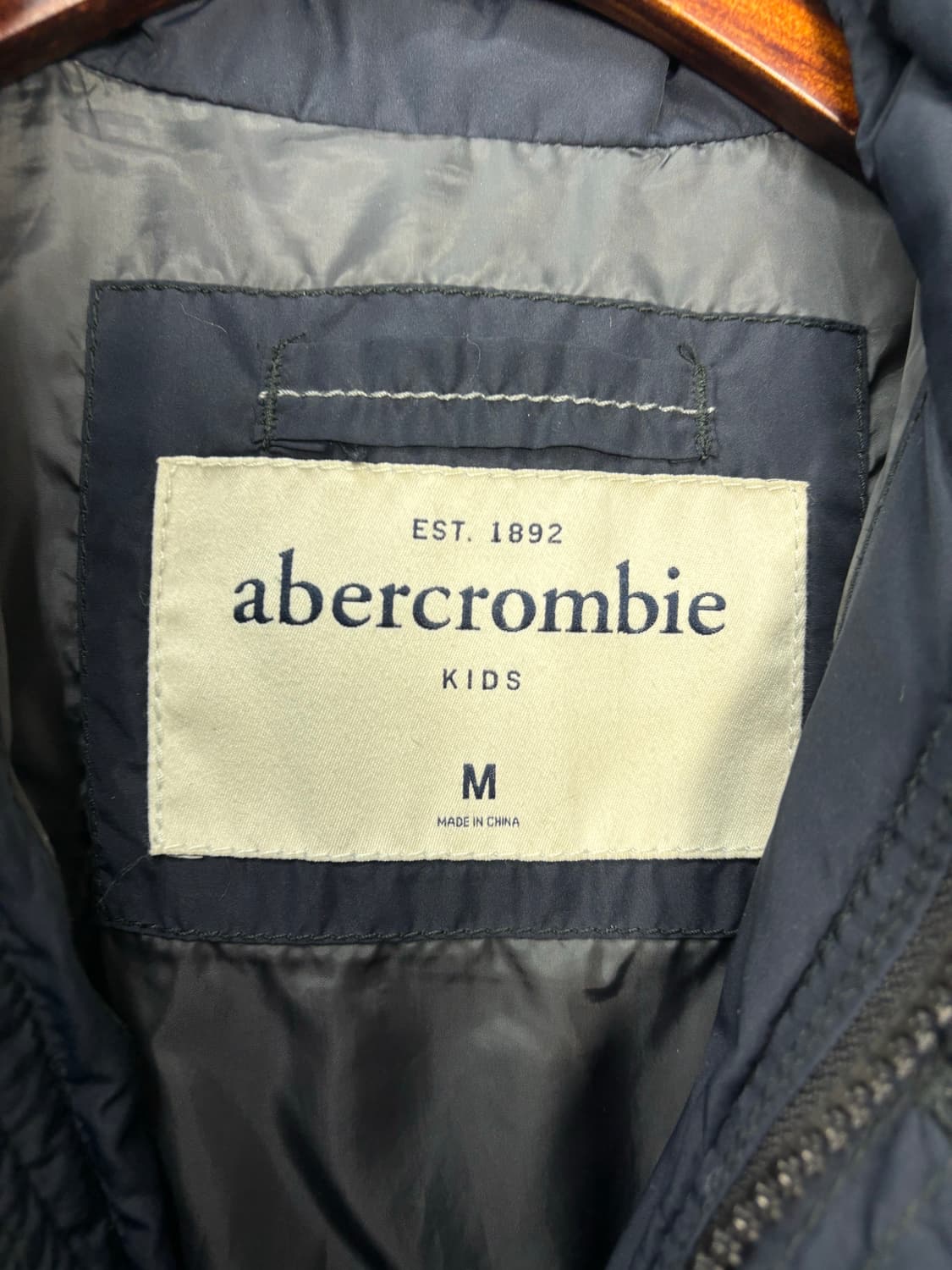 아베크롬비 네이비 덕다운 패딩 A2988 상품이미지7
