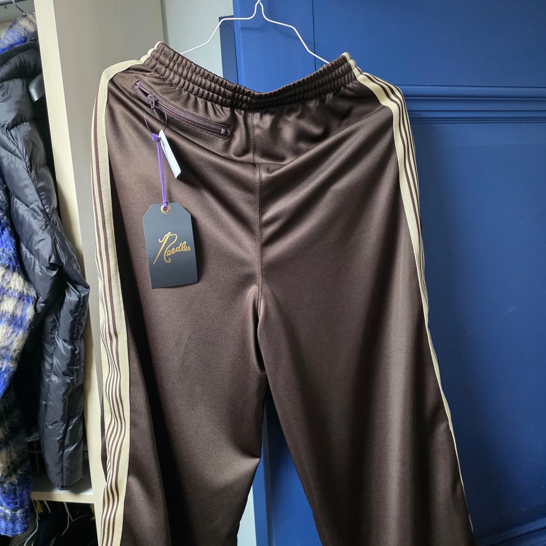 니들스 HD 트랙팬츠 팔아요(새 상품) 상품이미지2