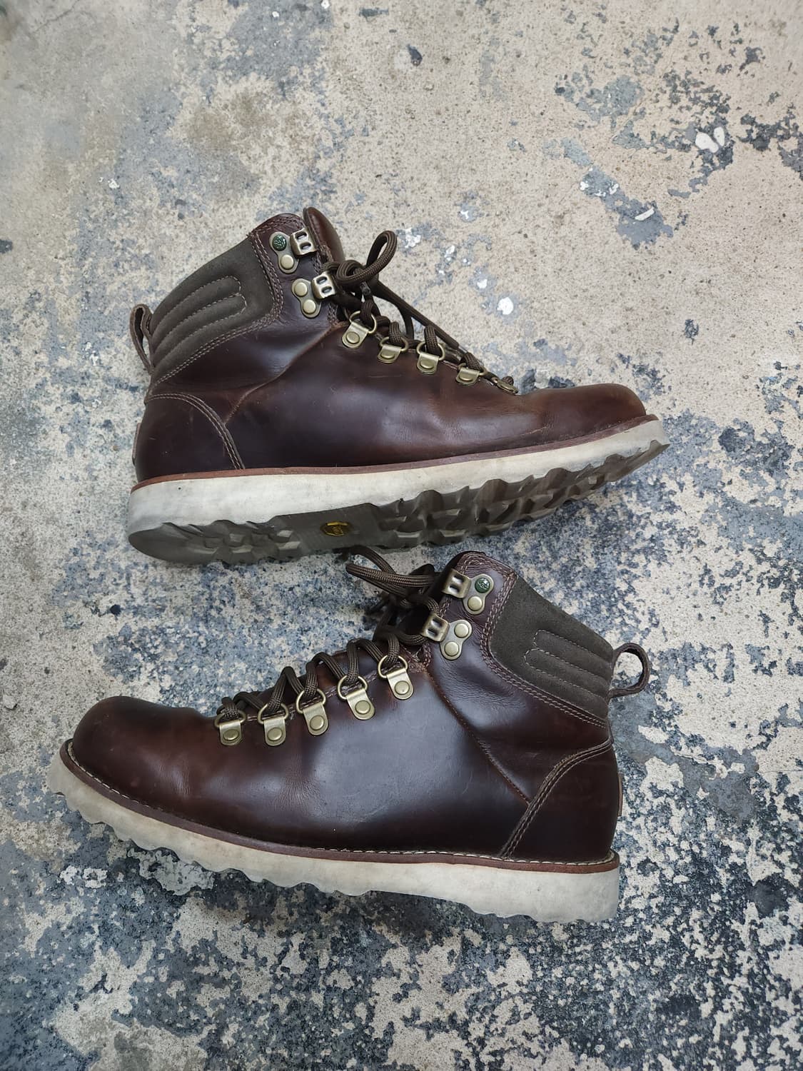 어그 ugg 카풀린 레더부츠 260mm

 상품이미지2