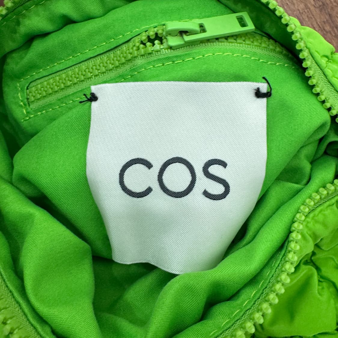 FREE Cos 퀼티드 미니백  상품이미지2