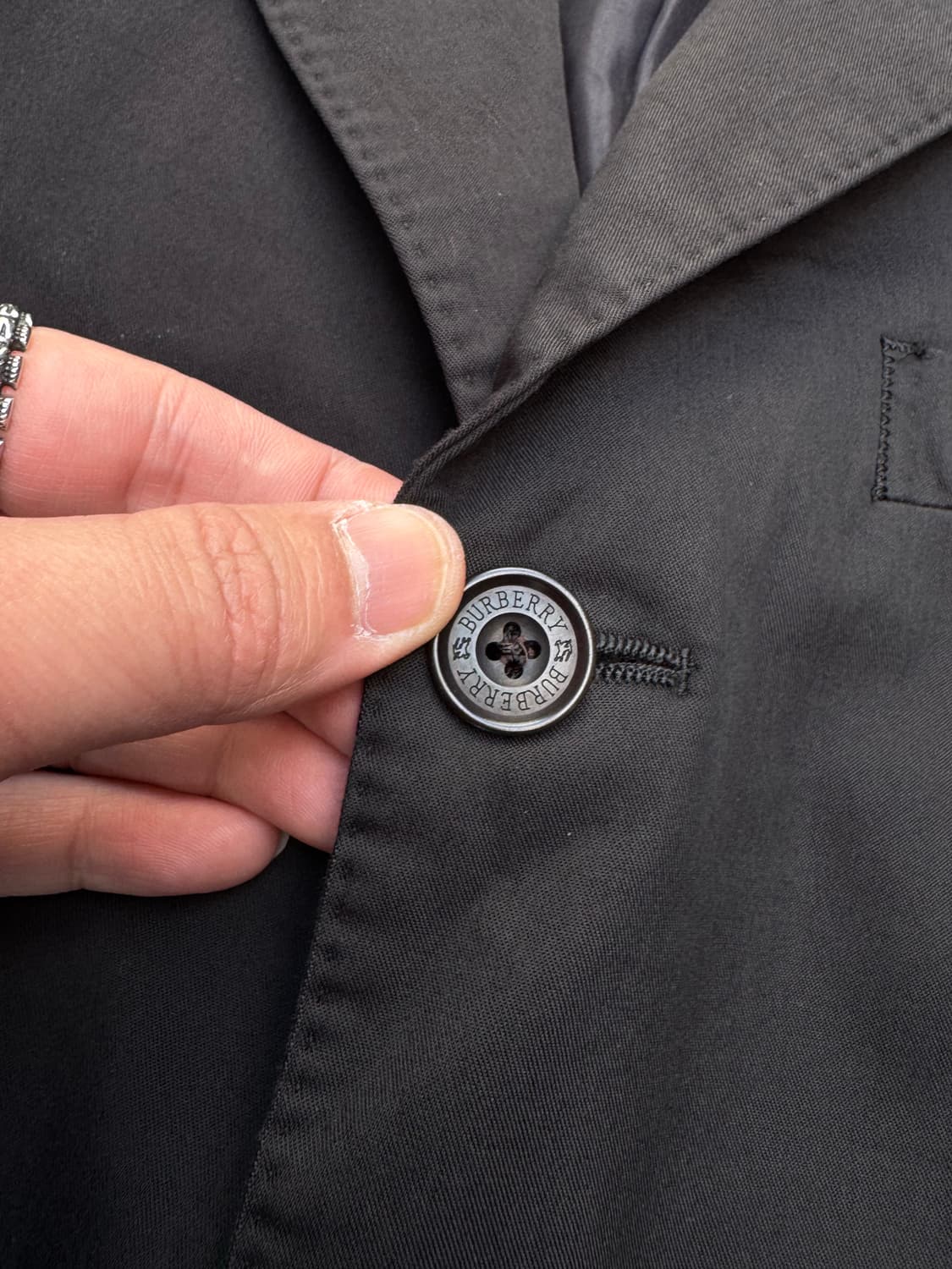 버버리 블랙라벨 3버튼 블랙 자켓 상품이미지6