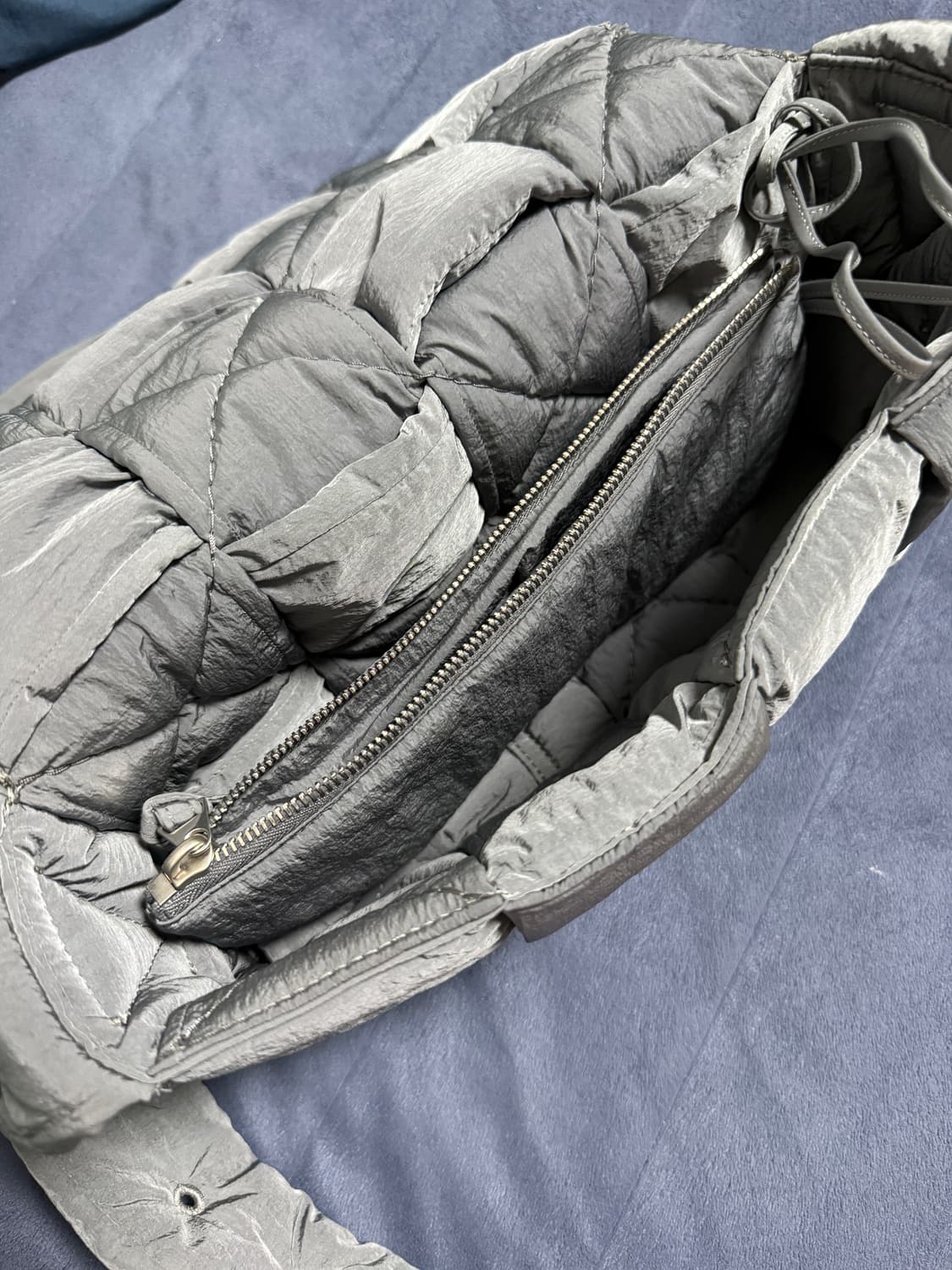 보테가베네타 패딩백 상품이미지4