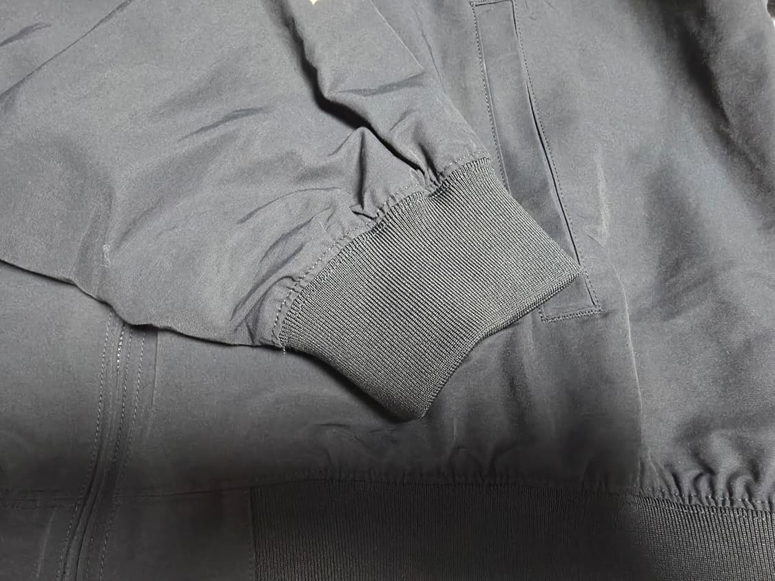 [L] 팔라스 x 스텔라 아르투아 매치 자켓 블랙 상품이미지5