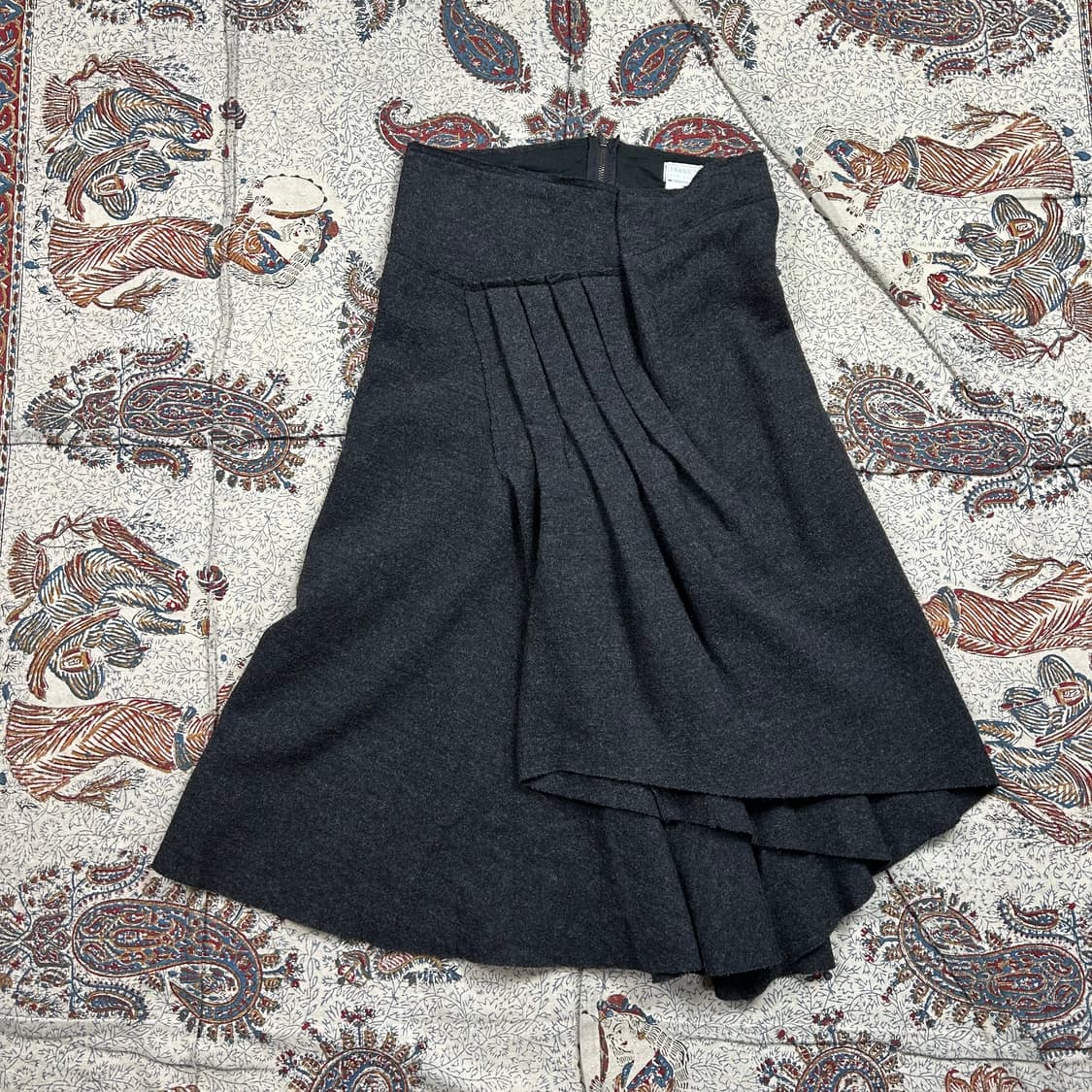 트랜짓 비대칭 드레이프 울 스커트  상품이미지3