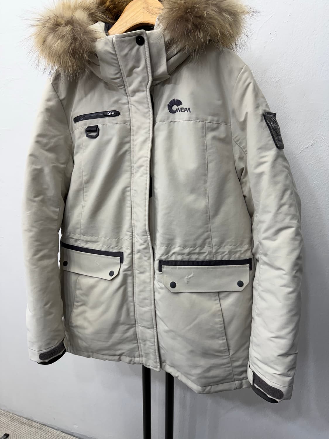 정품) 네파 여성 패딩 아이보리 퍼 후드 95 상품이미지3
