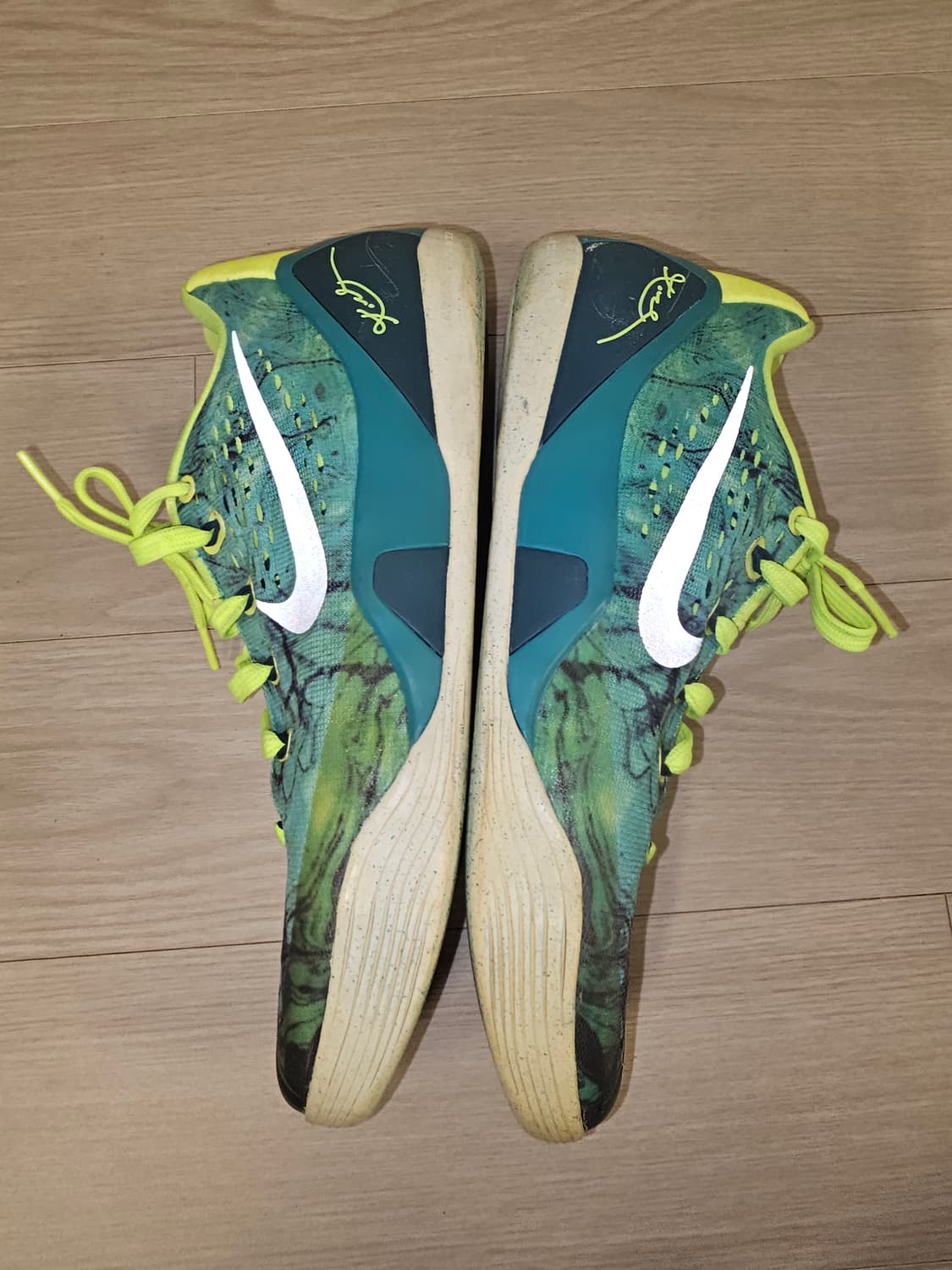 나이키 코비 9 스니커즈 상품이미지4