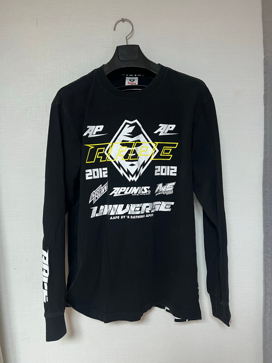 에이프 롱슬리브 상품이미지1