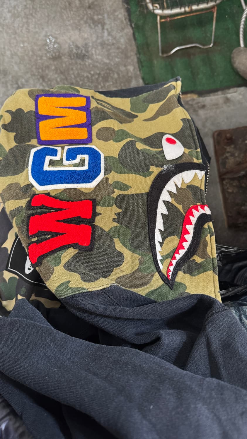 베이프 샤크 후드집업 반샤크 희귀사이즈 2xl 상품이미지2