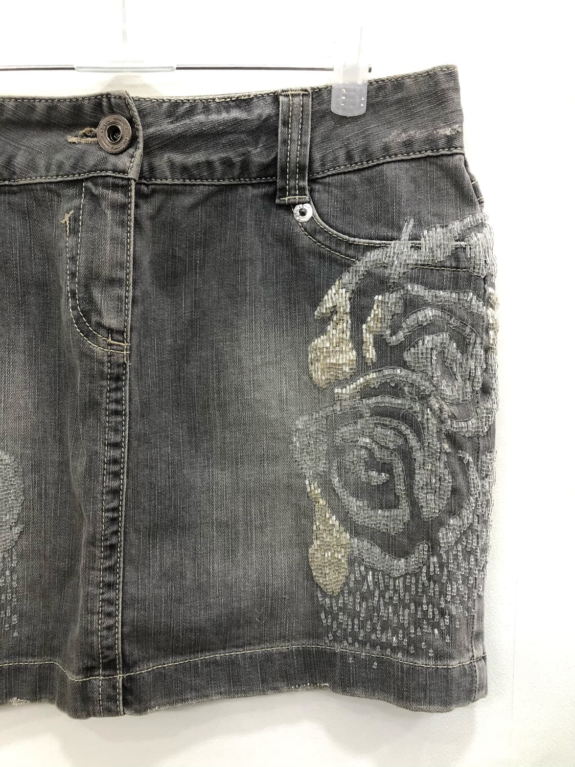 grey floral sequin mini skirt 상품이미지3