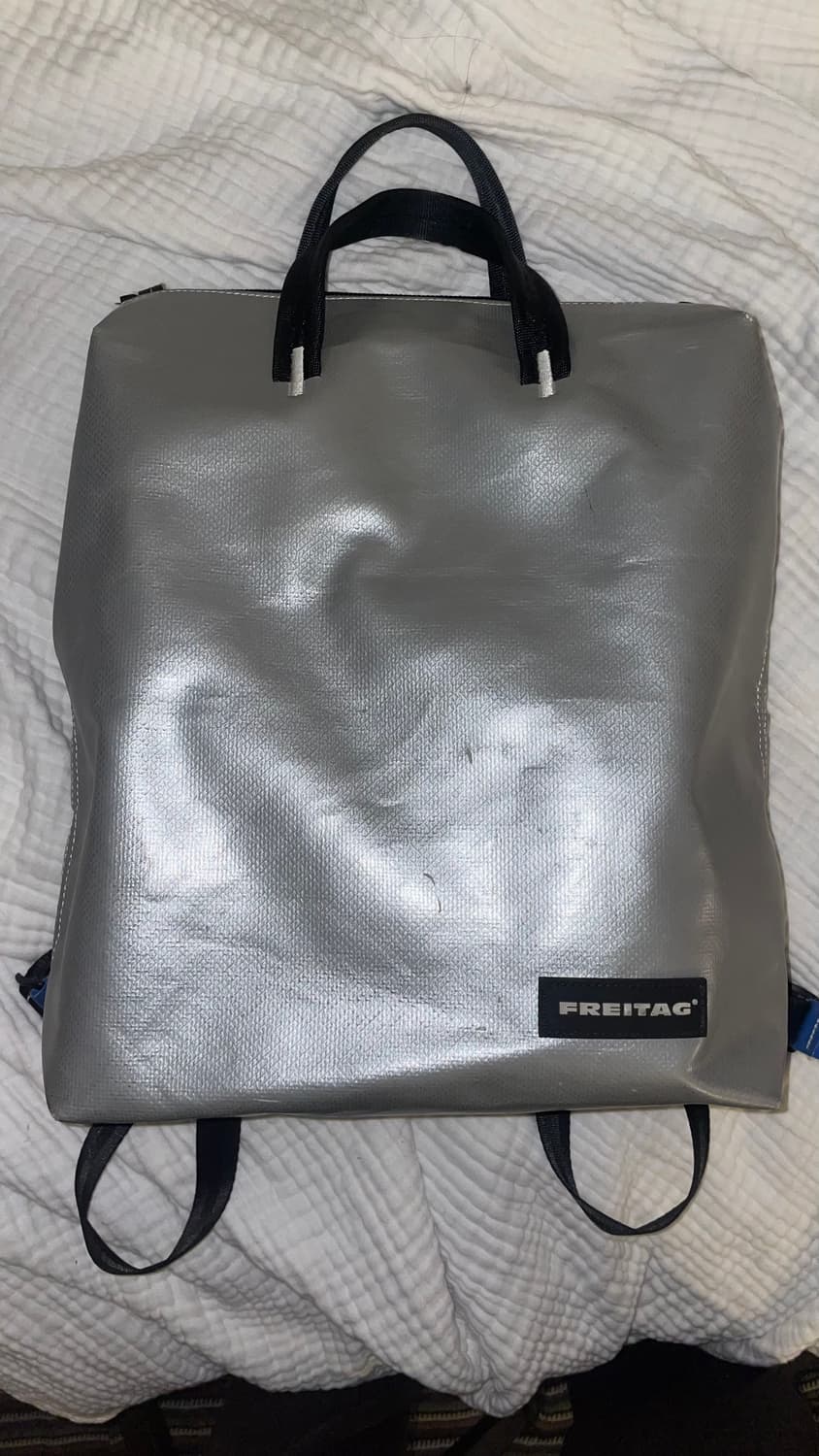 프라이탁 pete 올실버 상품이미지1